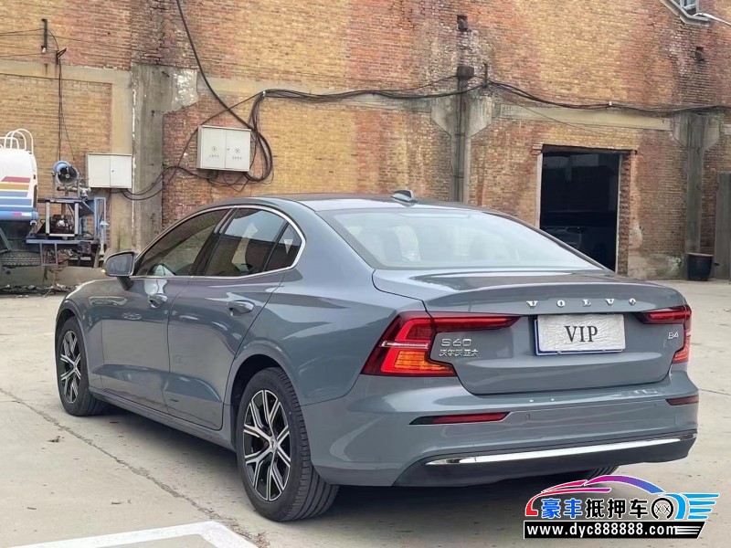 23年沃尔沃S60轿车抵押车出售