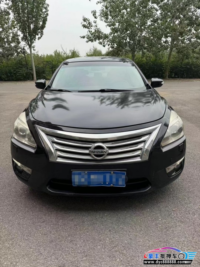 14年日产天籁轿车抵押车出售
