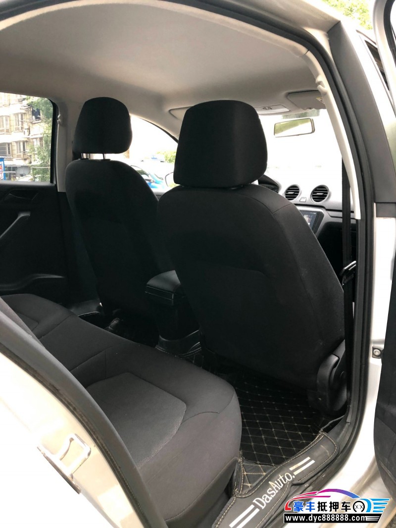 16年大众捷达轿车抵押车出售