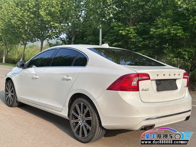 20年沃尔沃S60轿车抵押车出售