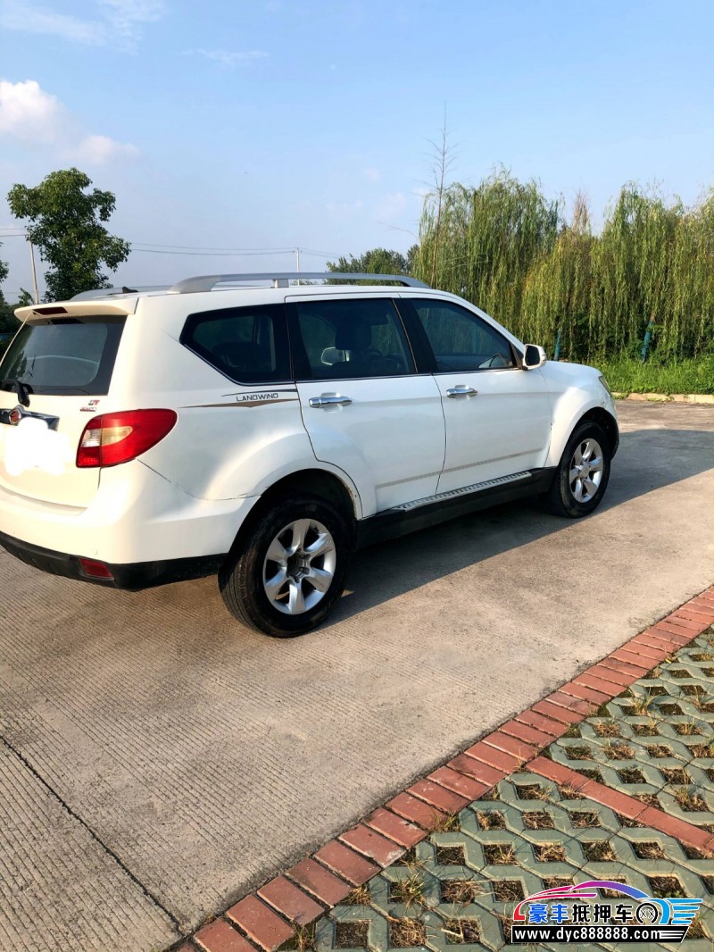 14年陆风X8SUV抵押车出售