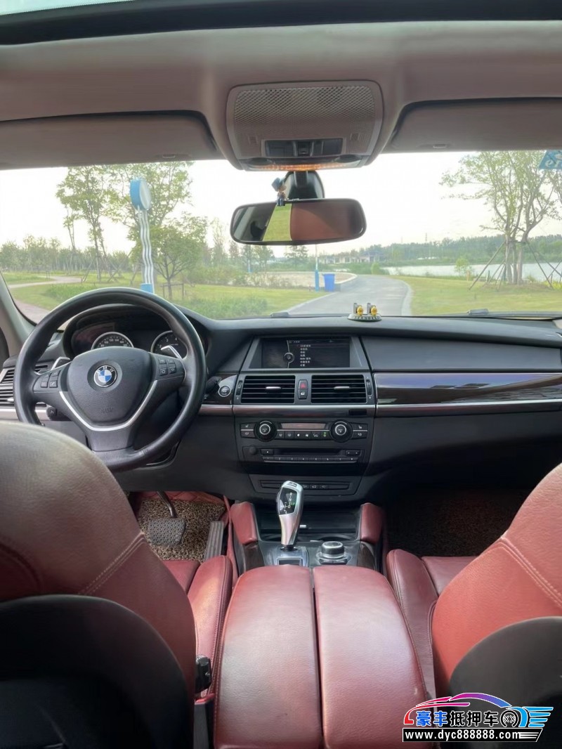 15年宝马X6轿车抵押车出售