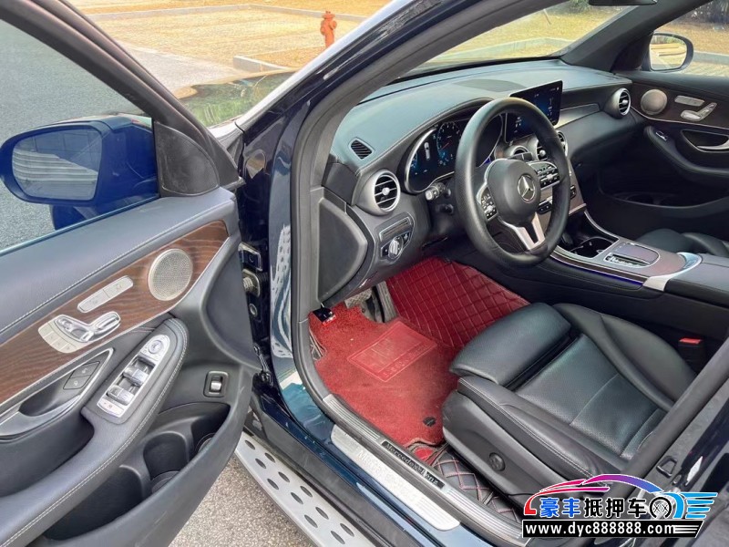 20年奔驰GLC轿车抵押车出售