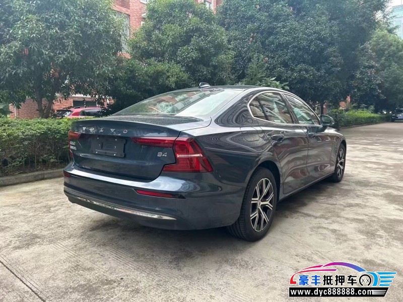 23年沃尔沃S60轿车抵押车出售