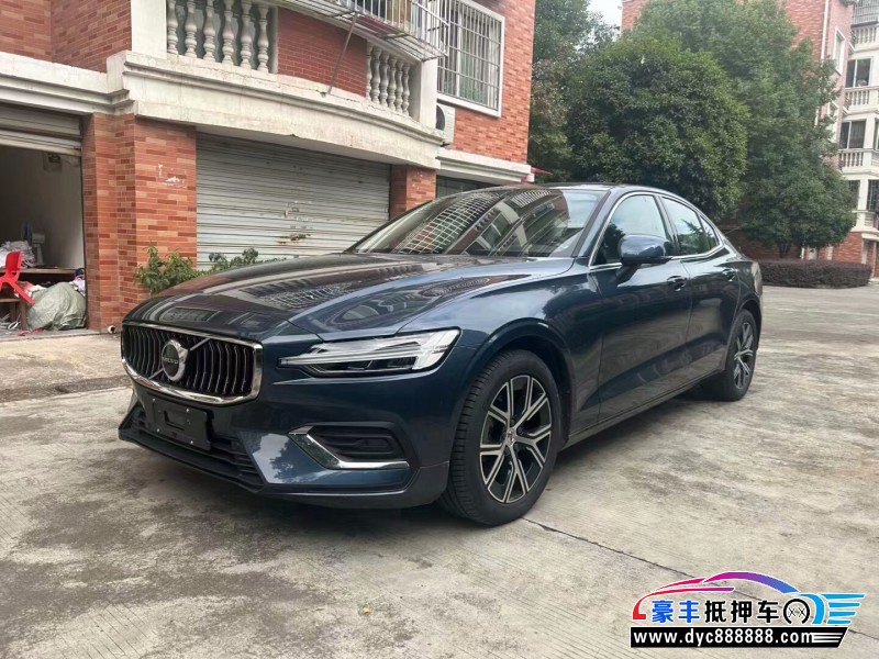 23年沃尔沃S60轿车抵押车出售