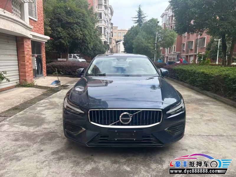 23年沃尔沃S60轿车抵押车出售