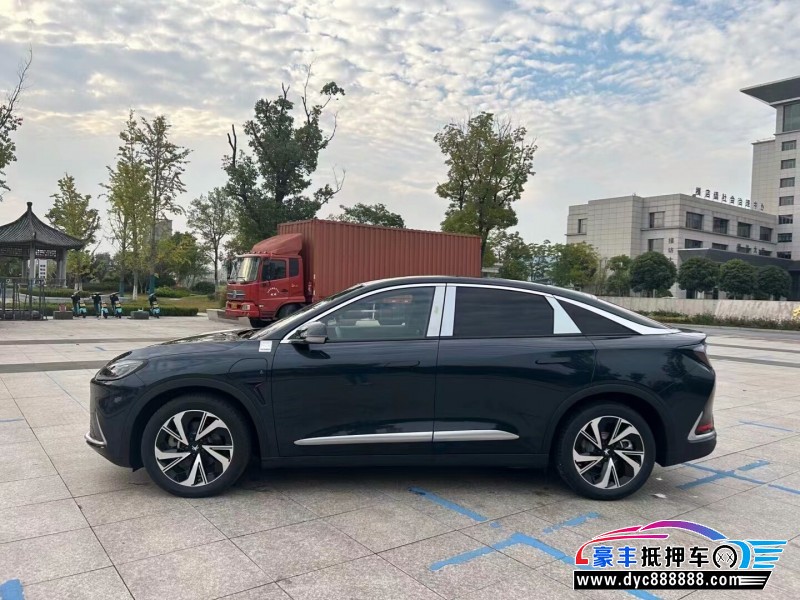 23年极狐阿尔法S轿车抵押车出售