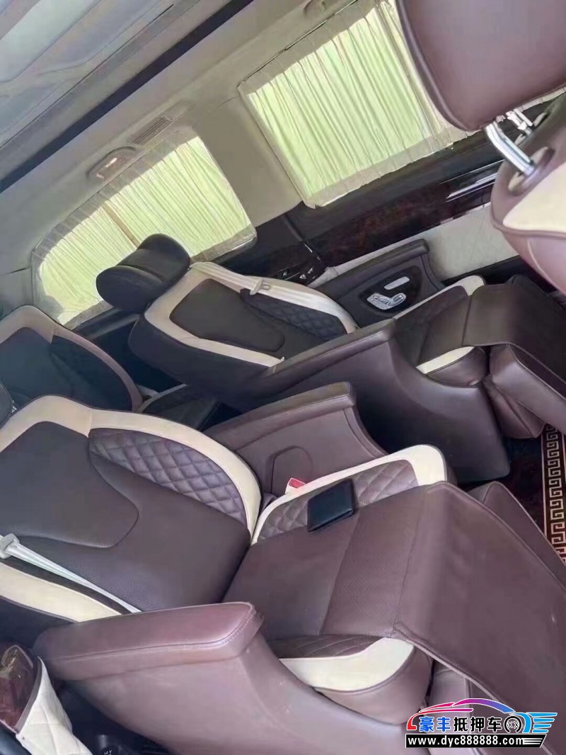 18年奔驰威霆MPV抵押车出售