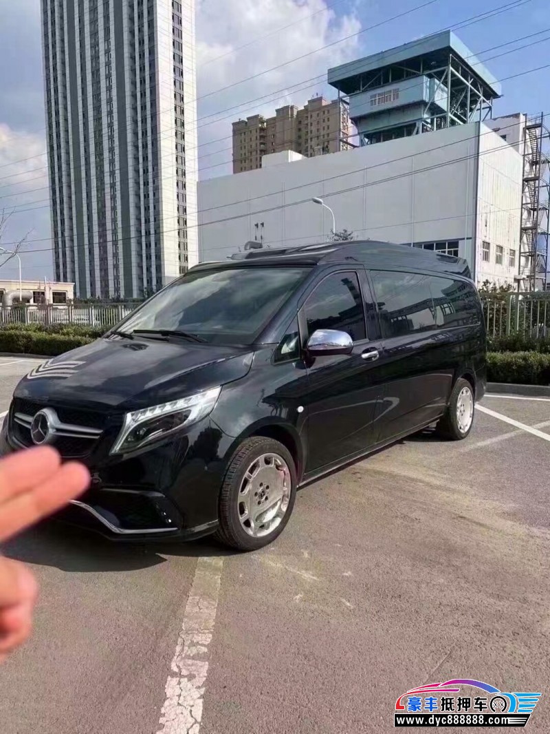 18年奔驰威霆MPV抵押车出售