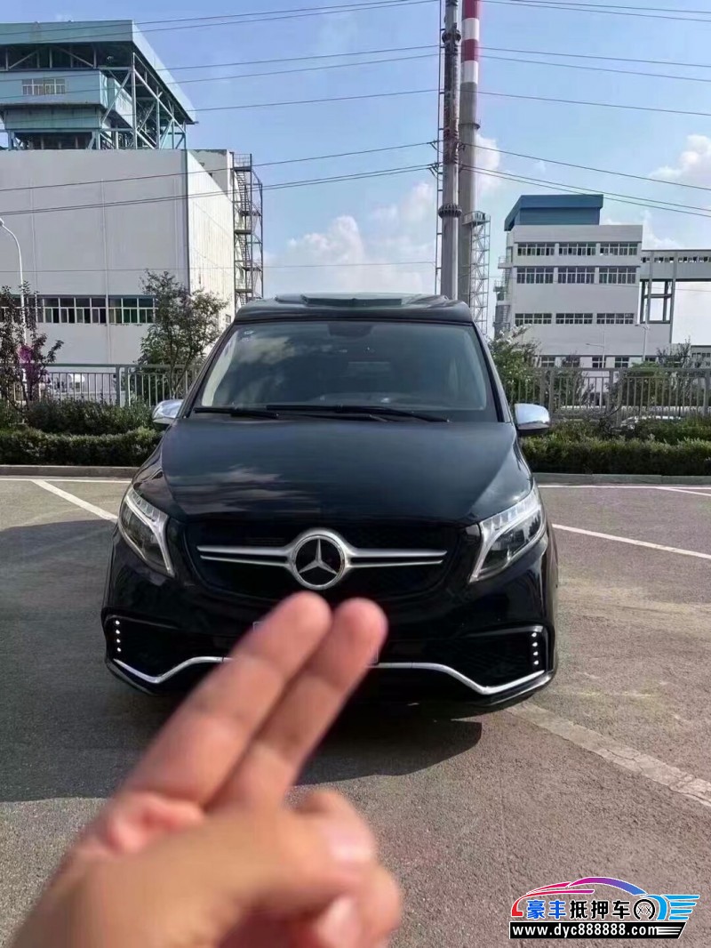 18年奔驰威霆MPV抵押车出售