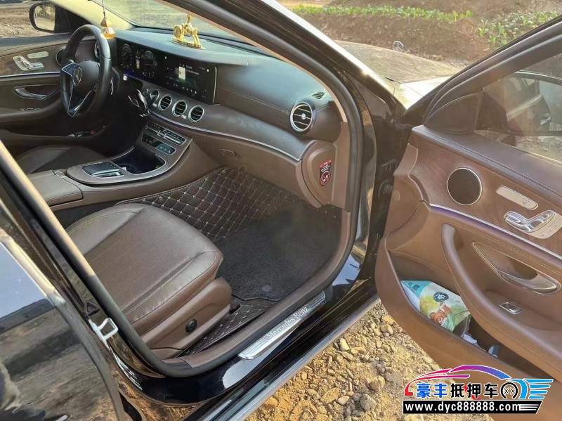 20年奔驰E轿车抵押车出售