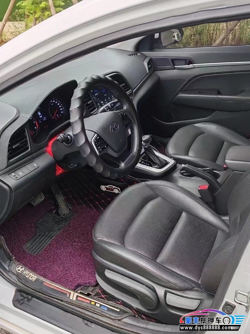 20年现代领动轿车抵押车出售