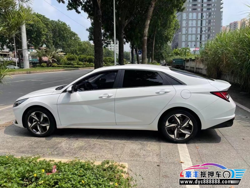 22年现代伊兰特轿车抵押车出售