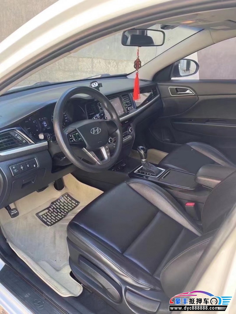 17年现代名图轿车抵押车出售