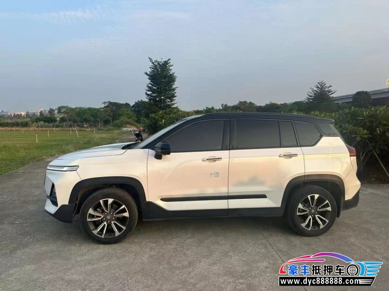 19年宝骏RS-5轿车抵押车出售