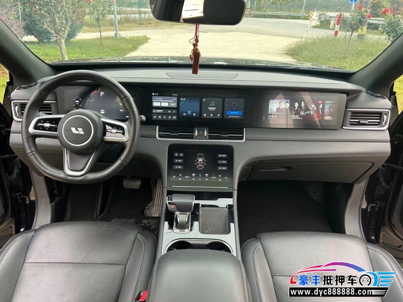 21年理想ONE轿车抵押车出售