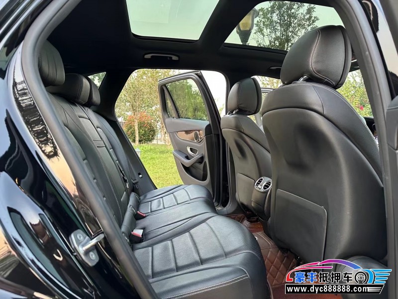 17年奔驰GLC(进口)轿车抵押车出售