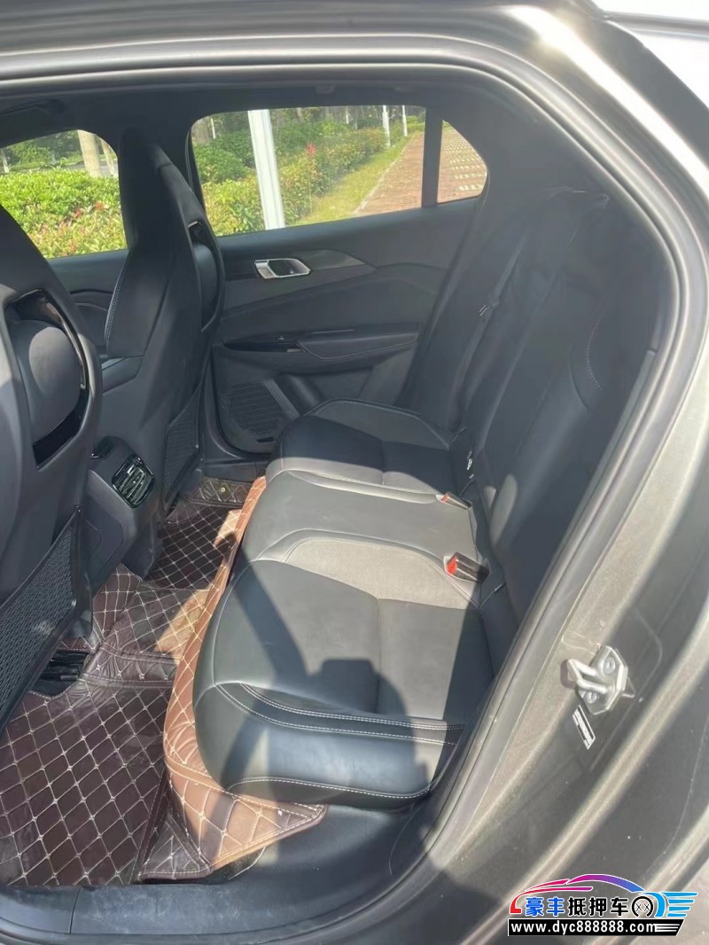 21年领克03轿车抵押车出售