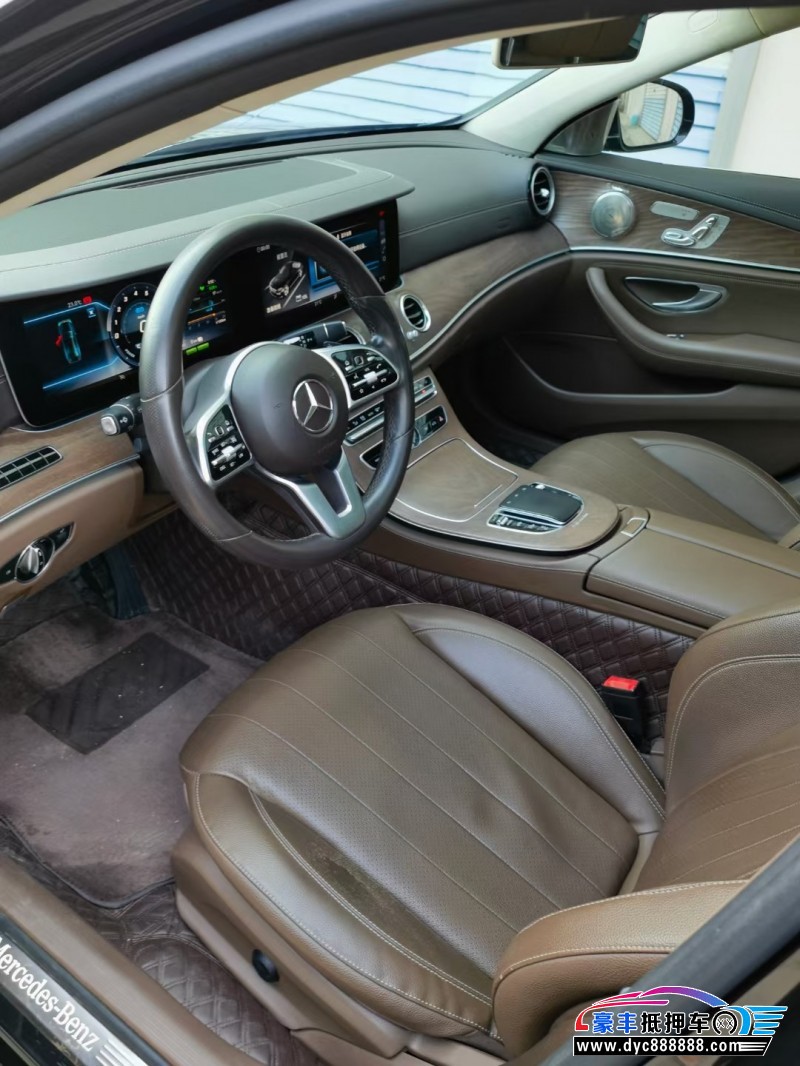 20年奔驰E轿车抵押车出售