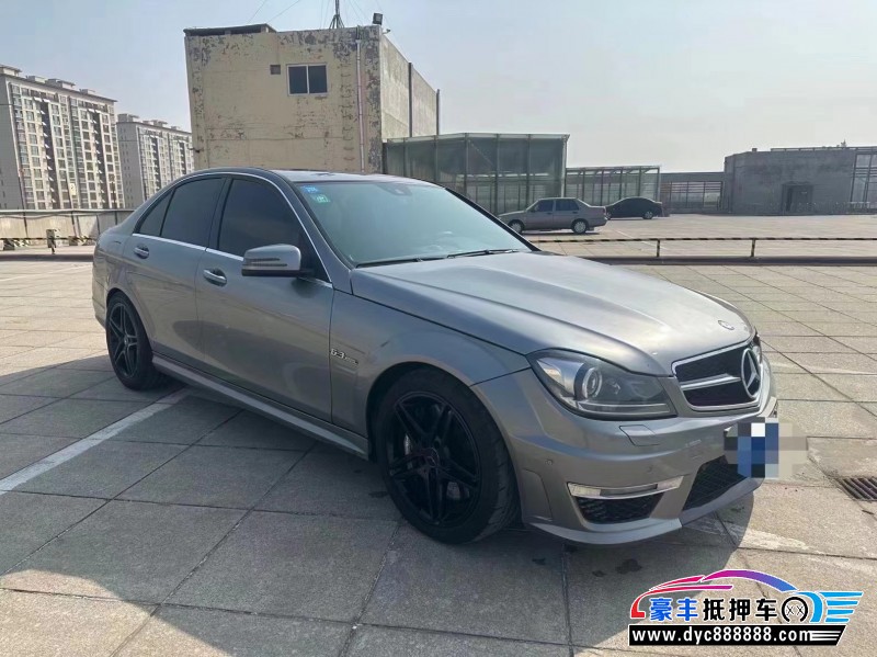 14年奔驰C轿车抵押车出售