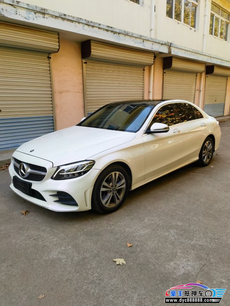 21年奔驰C轿车抵押车出售