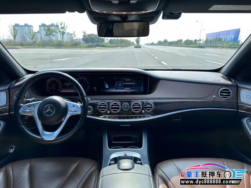 19年奔驰S轿车抵押车出售