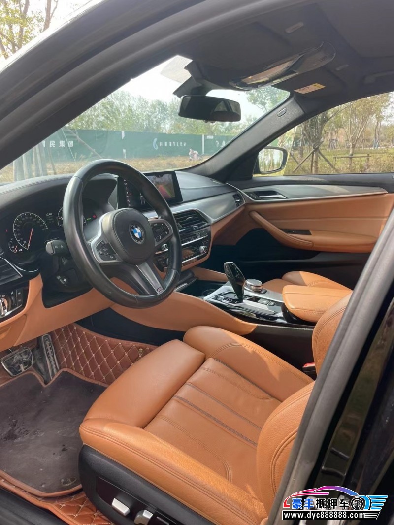 18年宝马5系轿车抵押车出售