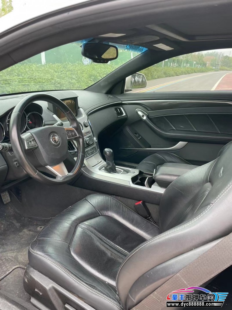 13年凯迪拉克CTS轿车抵押车出售