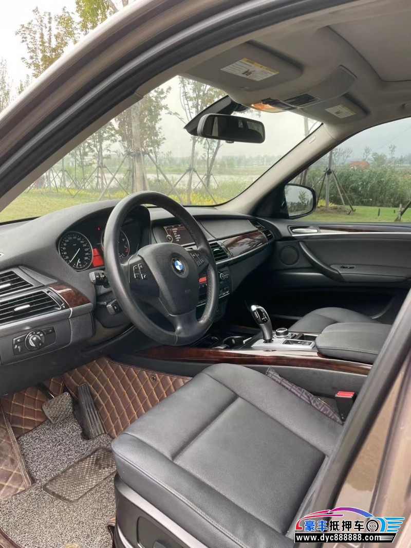 13年宝马X5SUV抵押车出售