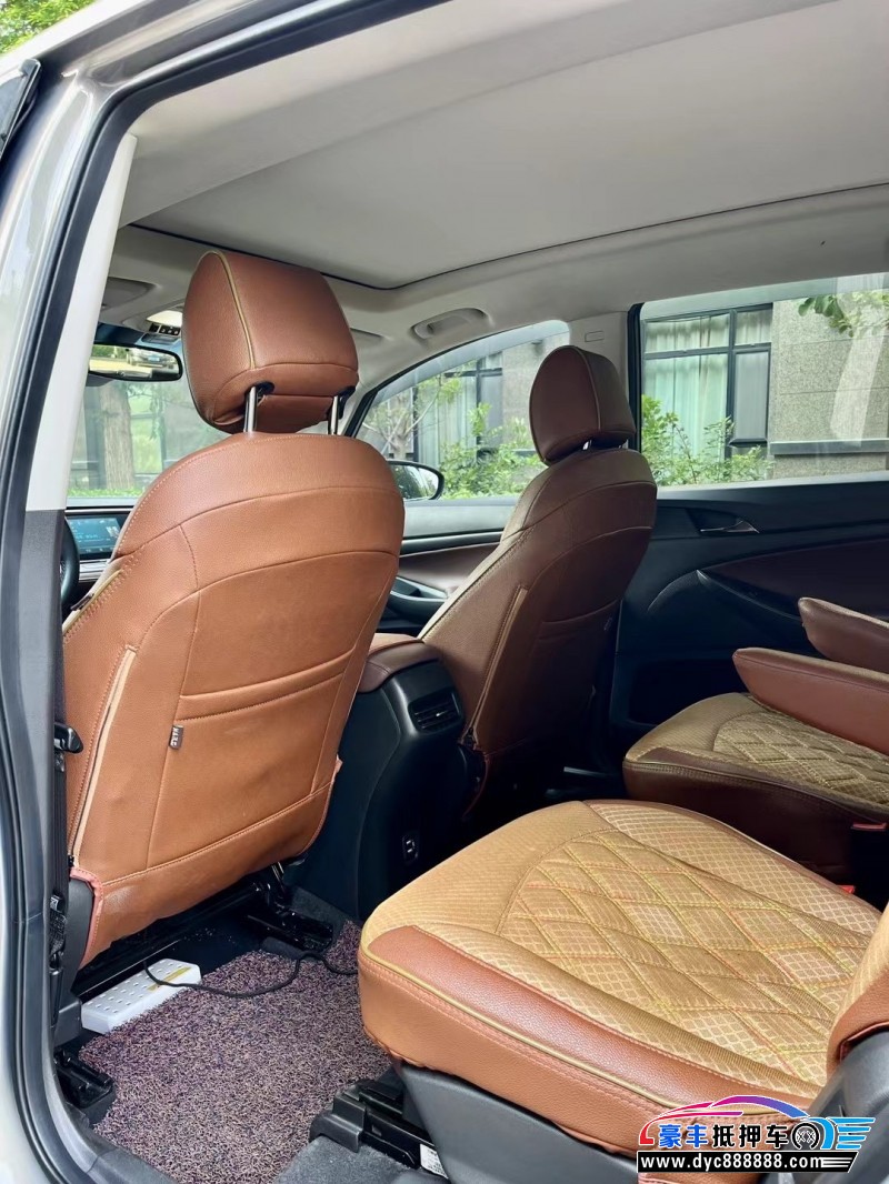 19年别克别克GL6轿车抵押车出售