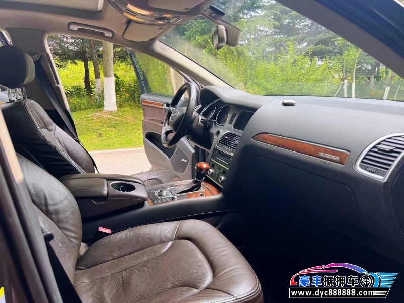 12年奥迪Q7SUV抵押车出售