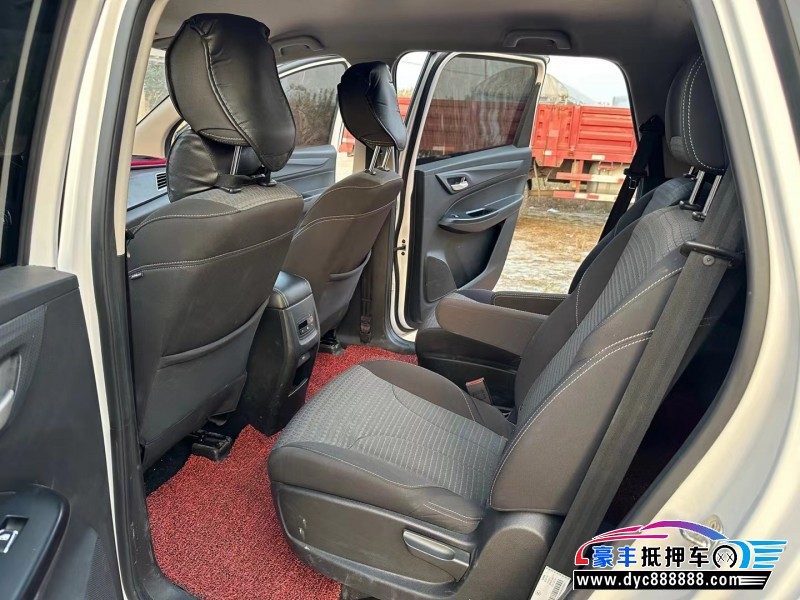 21年宝骏730MPV抵押车出售