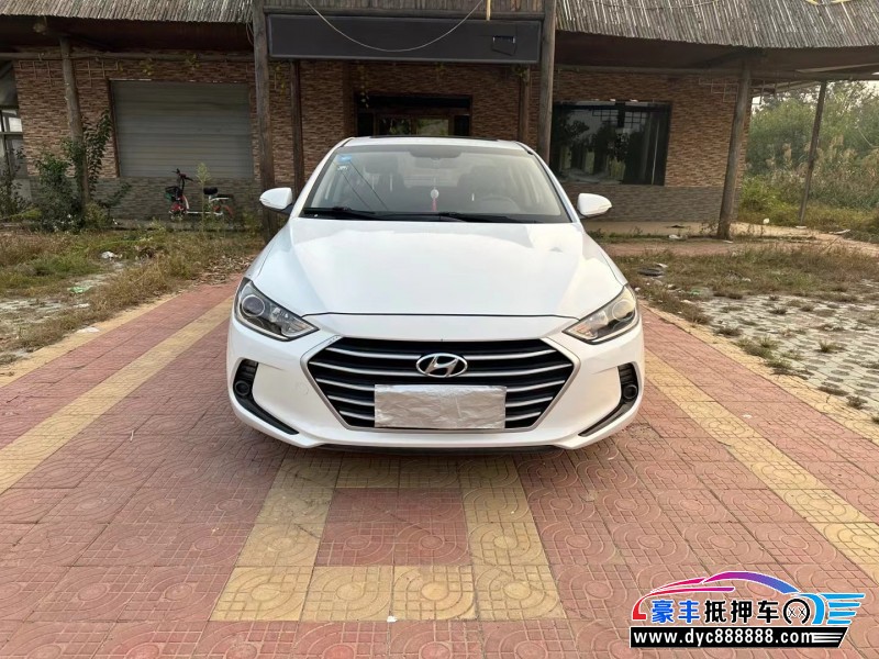 17年现代领动轿车抵押车出售