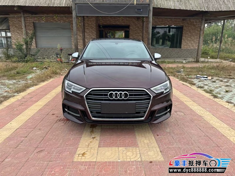 18年奥迪A3轿车抵押车出售