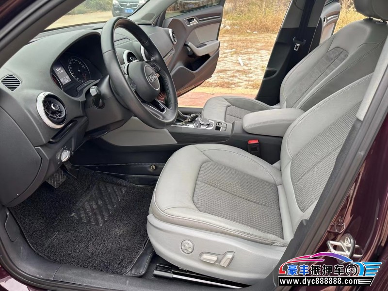 18年奥迪A3轿车抵押车出售