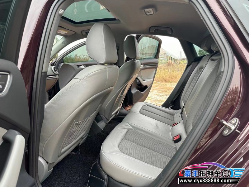 18年奥迪A3轿车抵押车出售