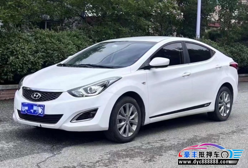 18年现代朗动轿车抵押车出售