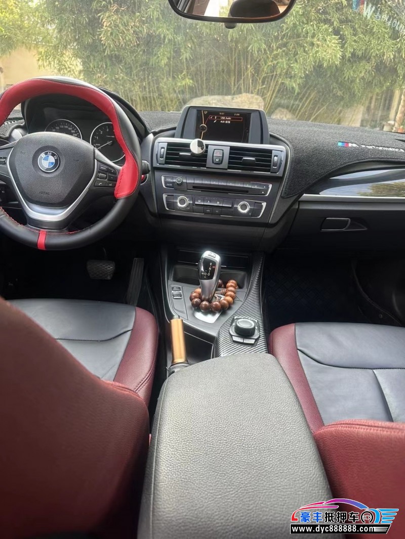 14年宝马1系轿车抵押车出售