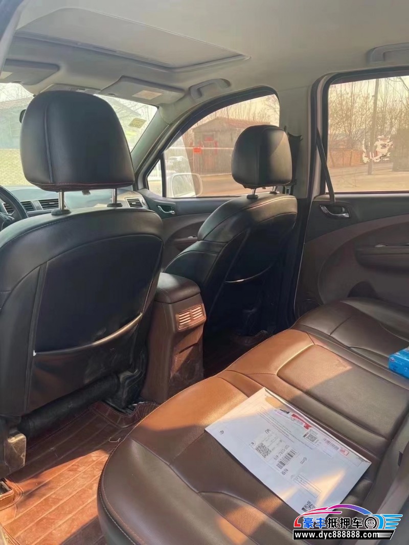 16年东风风行景逸X5轿车抵押车出售