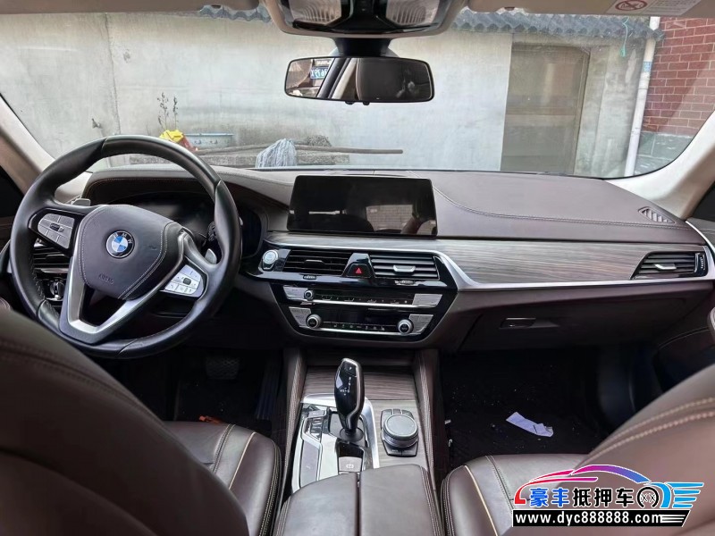 20年宝马5系轿车抵押车出售