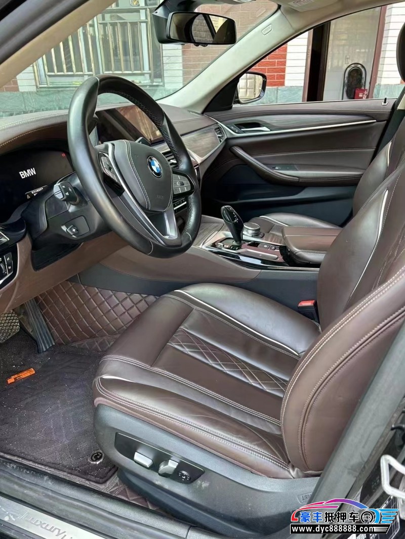 20年宝马5系轿车抵押车出售