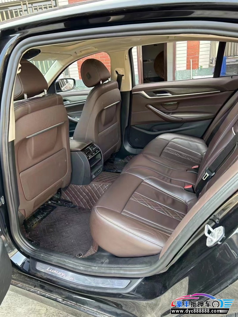 20年宝马5系轿车抵押车出售