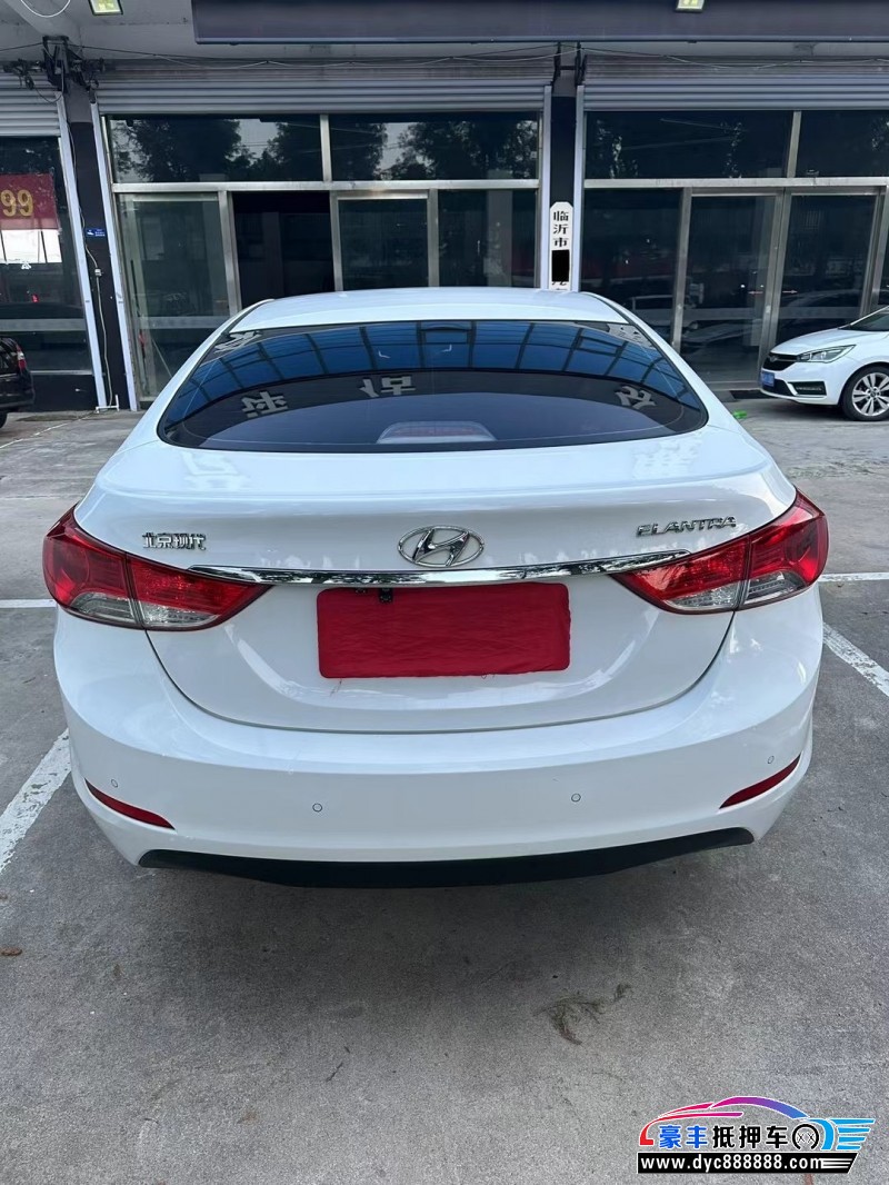 16年现代朗动轿车抵押车出售