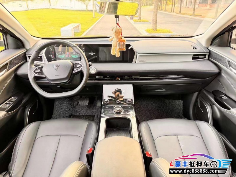 23年哪吒u-ll400SUV抵押车出售