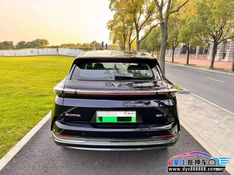 23年哪吒u-ll400SUV抵押车出售