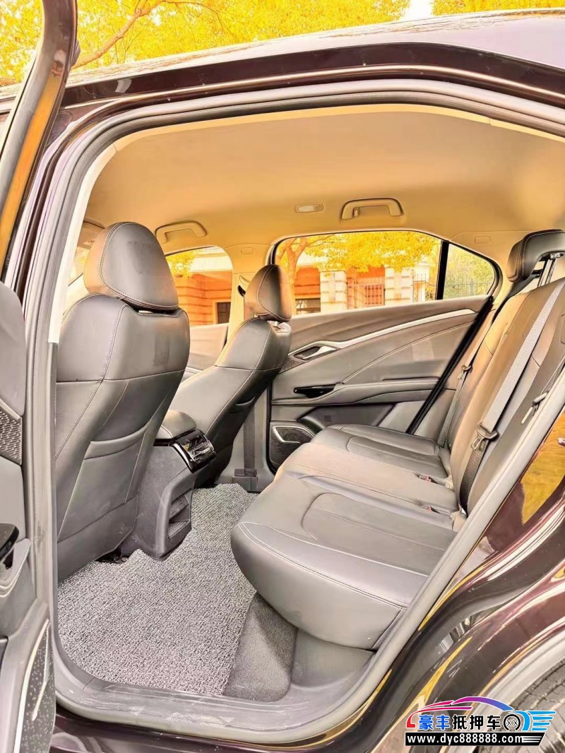 23年哪吒u-ll400SUV抵押车出售