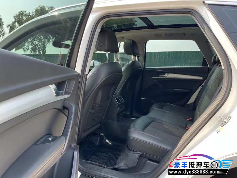 19年奥迪Q5SUV抵押车出售