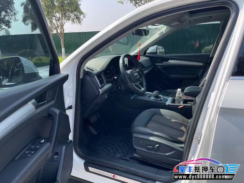 19年奥迪Q5SUV抵押车出售