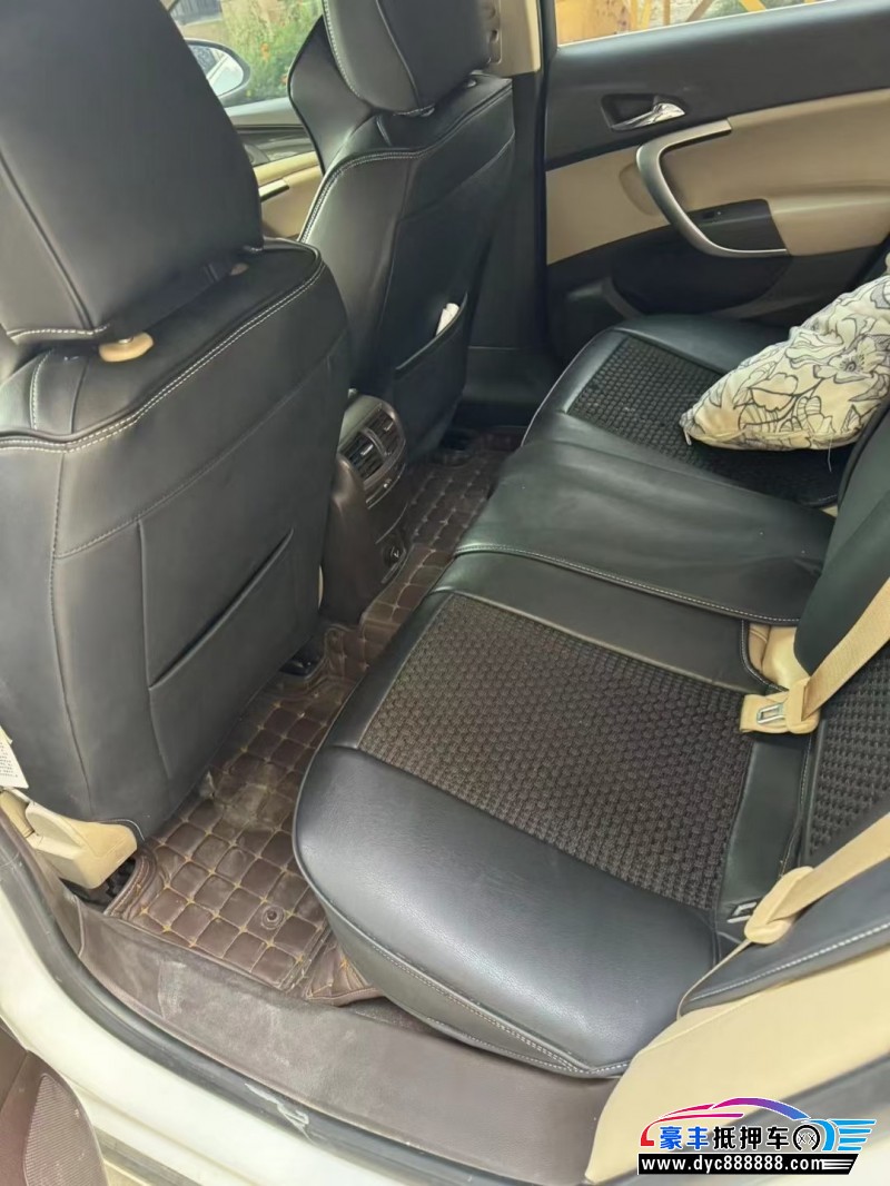 16年别克君威轿车抵押车出售