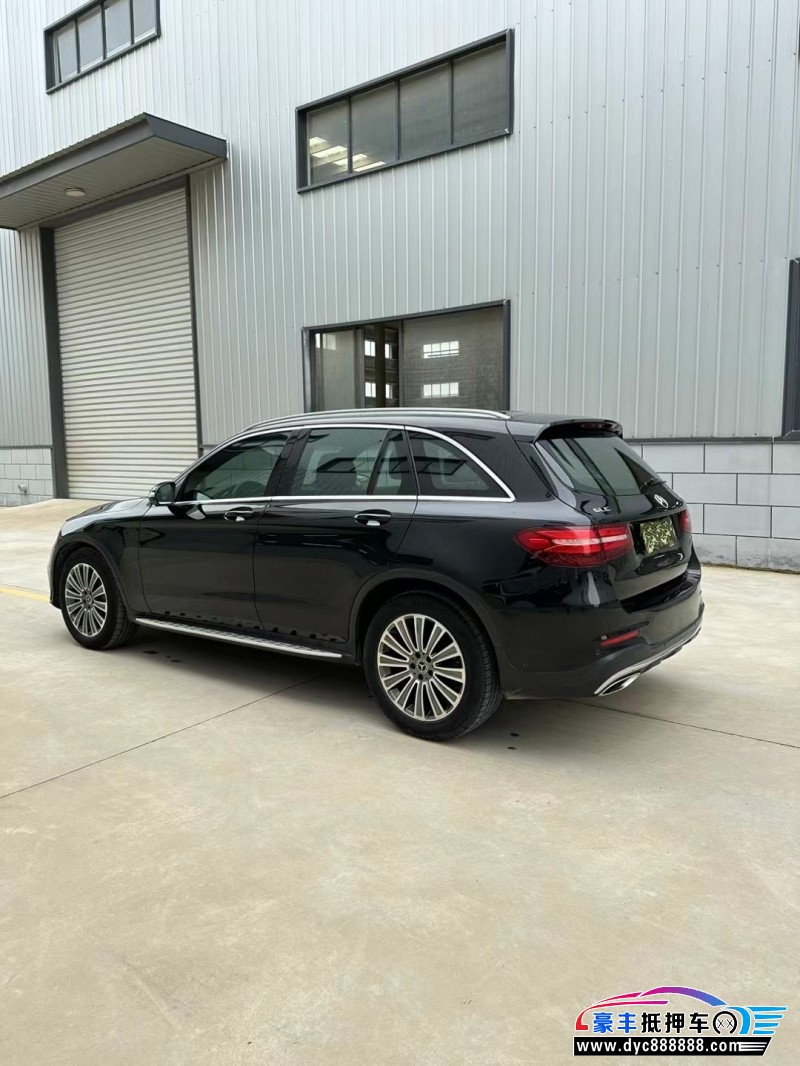 17年奔驰GLC轿车抵押车出售